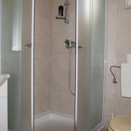 Haus Alfirev Ii Apartamento
